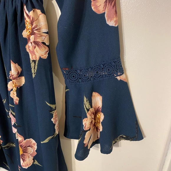 Long Sleeve Floral Dress - Picture 2 of 5